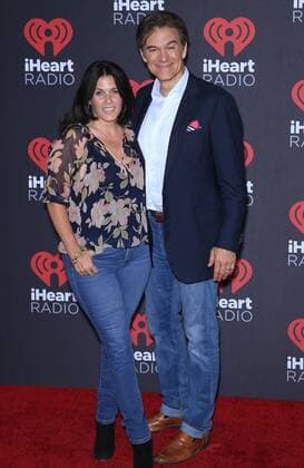 September 24, 2016 - Las Vegas, NV, United States - 24 September 2016 - Las Vegas, NV - Dr Oz. 2016 iHeart Radio Music Festival Photo Room at T-Mobile Arena, Day 2. Photo Credit: MJT AdMedia Las Vegas United States - ZUMAa123