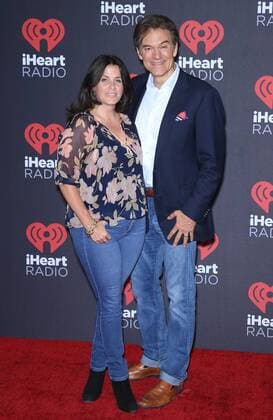 September 24, 2016 - Las Vegas, NV, United States - 24 September 2016 - Las Vegas, NV - Dr Oz. 2016 iHeart Radio Music Festival Photo Room at T-Mobile Arena, Day 2. Photo Credit: MJT AdMedia Las Vegas United States - ZUMAa123
