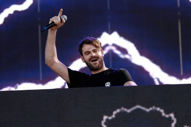 Alex Pall of The Chainsmokers performs at the iHeartRadio Daytime Village Concerts in Las Vegas, Nevada on September 24, 2016.  LVP2016092462 JAMESxATOA