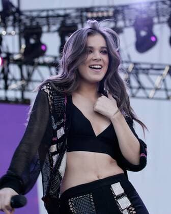 Hailee Steinfeld performs at the iHeartRadio Daytime Village Concerts in Las Vegas, Nevada on September 24, 2016.  LVP2016092475 JAMESxATOA