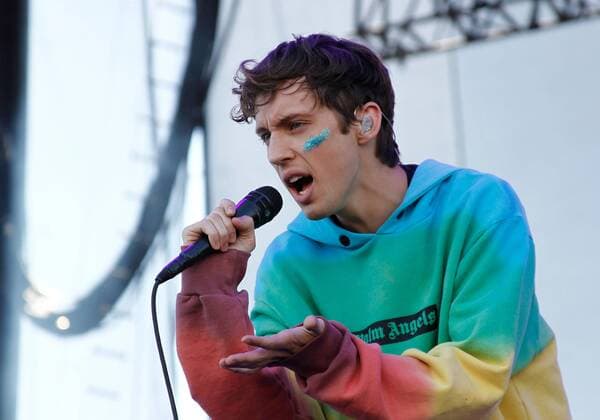 Troye Sivan performs onstage at the iHeartRadio Daytime Village Concerts in Las Vegas, Nevada on September 24, 2016.  LVP2016092411 JAMESxATOA