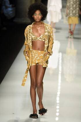 Milan Fashion Week, Women Spring Summer 2017. Milano, Moda Donna, Primavera Estate 2017. Maurizio Pecoraro  Copyright: xSIMONAxCHIOCCIA x