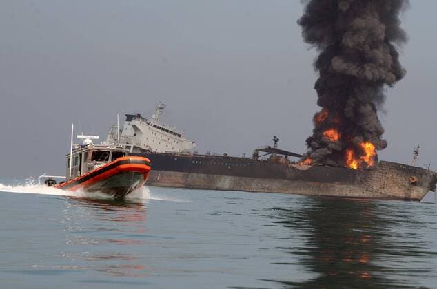 September 25, 2016 - Mexico - VERACRUZ, Ver., Explosion auf dem Öltanker Burgos de Petroleos Mexicanos  - ZUMAu78_