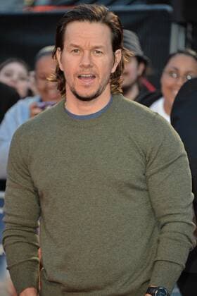 September 26, 2016 - London, London, UK - MARK WAHLBERG attends the Deepwater film premiere at Cineworld in Leiester Square. London, UK. London UK  - ZUMAl94_