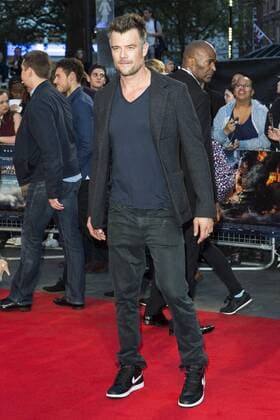 September 26, 2016 - London, London, UK - JOSH DUHAMEL attends the Deepwater Horizon film premiere at Cineworld in Leiester Square. London, UK. London UK  - ZUMAl94_