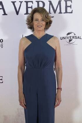 September 26, 2016 - Madrid, Spain - US actress Sigourney Weaver poses in photocall premiere o Un monstruo viene a verme (A monster comes to see me), in the Royal Theater Madrid,, Spain, 26 September 2016. Madrid Spain  - ZUMAn230