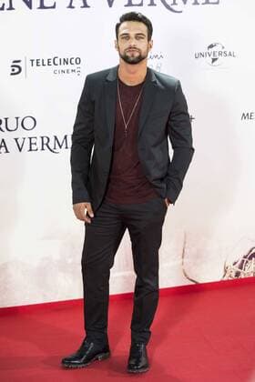 Jesus Castro during the premiere of the spanish film Un Monstruo Viene a Verme of J.A. Bayona at Teatro Real in Madrid. September 26, 2016.  (20160926018)
