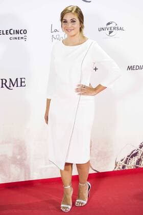 Leire Martinez during the premiere of the spanish film Un Monstruo Viene a Verme of J.A. Bayona at Teatro Real in Madrid. September 26, 2016.  (20160926032)
