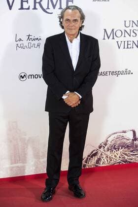 Jose Coronado during the premiere of the spanish film Un Monstruo Viene a Verme of J.A. Bayona at Teatro Real in Madrid. September 26, 2016.  (20160926116)