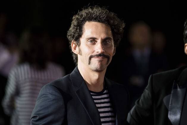 Paco Leon during the premiere of the spanish film Un Monstruo Viene a Verme of J.A. Bayona at Teatro Real in Madrid. September 26, 2016.  (20160926139)