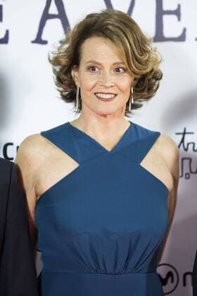 Sigourney Weaver during the premiere of the spanish film Un Monstruo Viene a Verme of J.A. Bayona at Teatro Real in Madrid. September 26, 2016.  (20160926167)