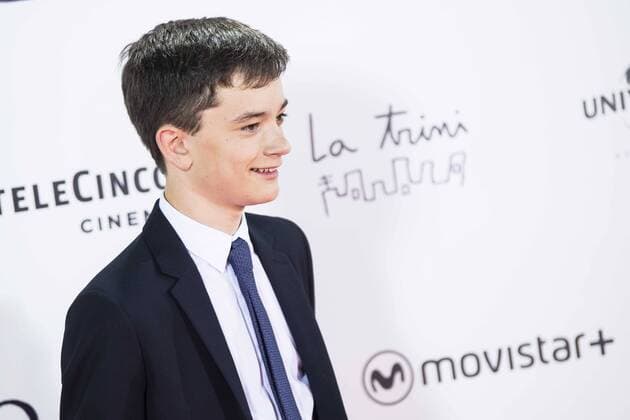 Lewis MacDougall during the premiere of the spanish film Un Monstruo Viene a Verme of J.A. Bayona at Teatro Real in Madrid. September 26, 2016.  (20160926181)