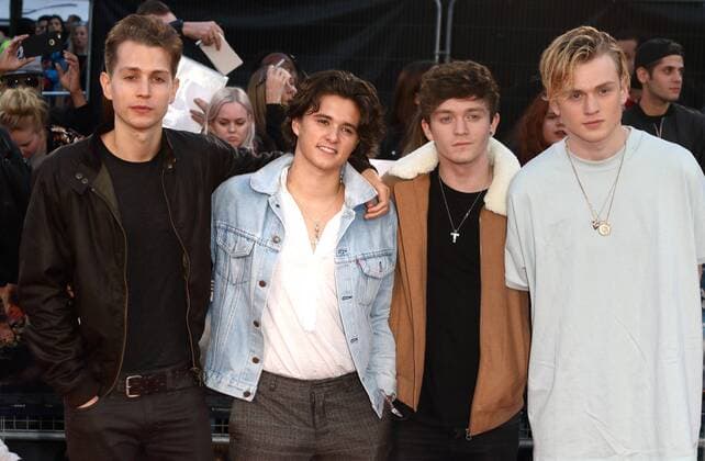 Deepwater Horizon European Premiere London.UK. The Vamps (L-R: Brad Simpson, James McVey, Connor Ball and Tristan Evans) at the Deepwater Horizon European Premiere at Cineworld Leicester Square. 26th September 2016. LMK73-61491-270916. 