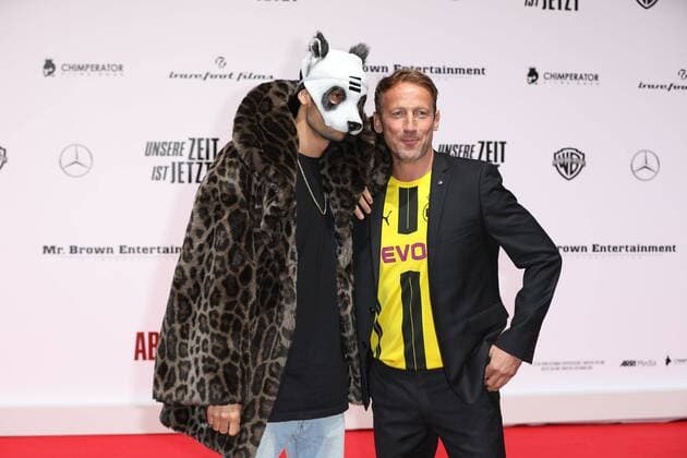 Cro und Wotan Wilke Möhring bei der Unsere Zeit ist jetzt Film Premiere am 27.09.2016 in Berlin Unsere Zeit ist jetzt Kino Premiere in Berlin 