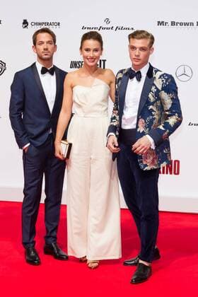 Marc Benjamin, Peri Baumeister und David Schuetter - Weltpremiere UNSERE ZEIT IST JETZT im Cinestar Sony Center in Berlin am 27.09.2016. Premiere Unsere Zeit ist Jetzt