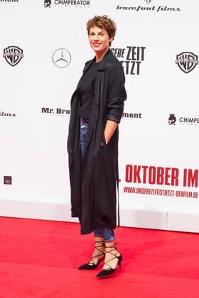 Jasmin Gerat - Weltpremiere UNSERE ZEIT IST JETZT im Cinestar Sony Center in Berlin am 27.09.2016. Premiere Unsere Zeit ist Jetzt