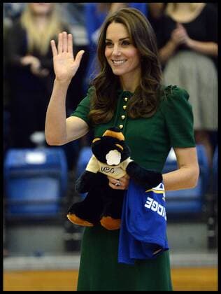 Royal Tour of British Columbia - Prinz William und Kate sehen Volleyball Demonstration in University of British Columbia Okanagan . 27 09 2016. Kelowna, Canada. Royal Tour of Canada-Day Four. Prince William, The Duke of Cambridge, accompanied by hie wife Catherine, The Duchess of Cambridge, visit a volleyball game at University of British Columbia UBC Okanagan Campus in Kelowna, on day four of their official tour of Canada.  xAndrewxParsonsx xi-Imagesx IIM-13519-0023