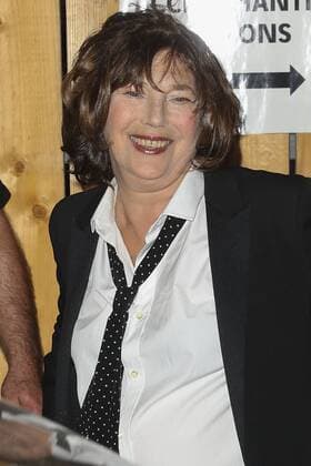 Jane Birkin CELEBRITIES : Ankunft zur Pret a Porter Modenschau von Yves Saint Laurent - Paris - 27 09 2016 GwendolineLeGoff Panoramic 