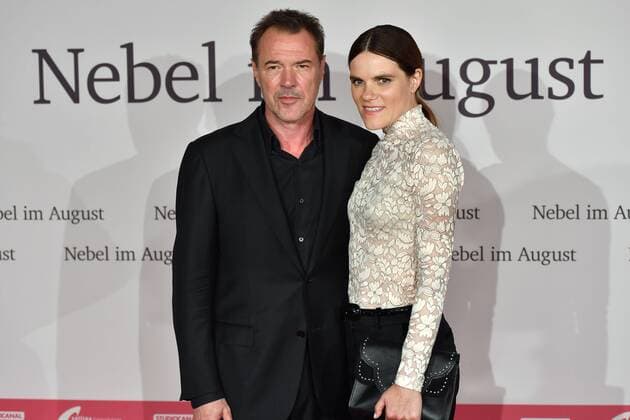 v.li. Sebastian KOCH ,Schauspieler, Fritzi HABERLANDT, Schauspielerin, Filmpremiere Nebel im August , im City Kino in Muenchen am 27.09.2016.