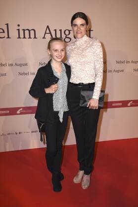 Jule Hermann und Fritzi Haberlandt bei der Premiere des Kinoifilms Nebel im August im City Kino. München, 27.09.2016 Foto:xP.xSchönbergerx xFuturexImage