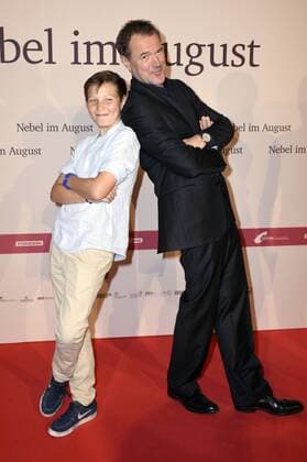 Ivo Pietzcker und Sebastian Koch bei der Premiere des Kinoifilms Nebel im August im City Kino. München, 27.09.2016 Foto:xP.xSchönbergerx xFuturexImage