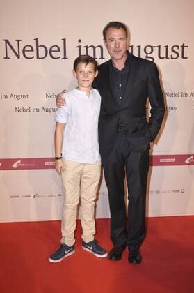 Ivo Pietzcker und Sebastian Koch bei der Premiere des Kinoifilms Nebel im August im City Kino. München, 27.09.2016 Foto:xP.xSchönbergerx xFuturexImage