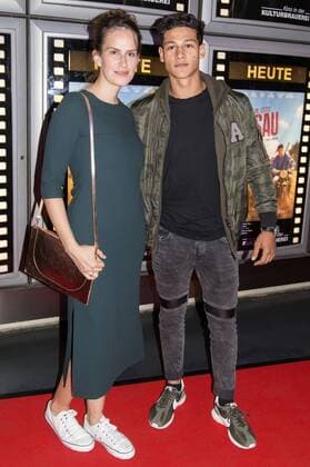 Saralisa Volm und Emilio Moutaoukkil bei der Premiere des Kinofilms Die Letzte Sau im Kino in der Kulturbrauerei. Berlin, 27.09.2016 Foto:xK.xWernerx xFuturexImage