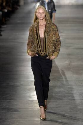 Paris Fashion Week - Saint Laurent 211871 Marineau Starface 2016-09-27 Paris France Paris Fashion week. Defile Saint Laurent Pret-a-porter printemps-ete 2017. Saint Laurent , spring -summer 2017 Paris, France Paris Fashion week. Defile Saint Laurent Ready to Wear Spring-summer 2017 Editorial Use Only _sans_perso  Copyright: xMarineaux STAR_211871_025