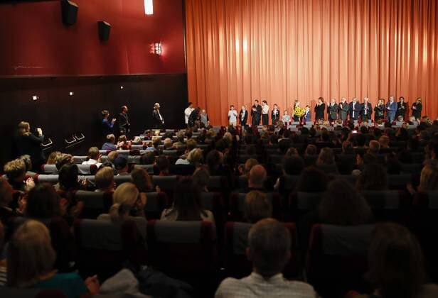 Amalia Speidel (Jg. 1931, Schwester von Ernst Lossa) bei der Filmpremiere Nebel im August Buchautor: Robert Domes, Regie: Kai Wessel Produzent: Ulrich Limmer, mit Ivo Pietzcker ( als Ernst Lossa) , Sebastian Koch (als Klinikdirektor Dr. Werner Veithausen) , Fritzi Haberlandt ( als Schwester Sophia) Jule Hermann ( als Nandl) Drama ueber den Euthanasie Mord am 13- jährigen Ernst Lossa im deutschen Nationalsozialismus in Muenchen, Deutschland am 27.09.2016