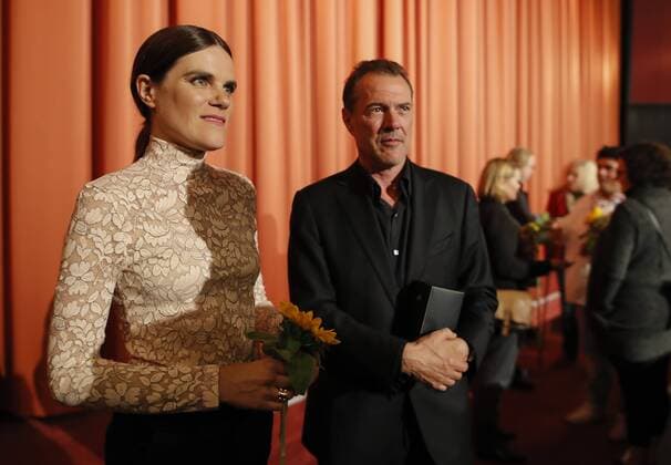Filmpremiere Nebel im August, im Foto : Sebastian Koch (als Klinikdirektor Dr. Werner Veithausen) , Fritzi Haberlandt ( als Schwester Sophia) Buchautor: Robert Domes, Regie: Kai Wessel Produzent: Ulrich Limmer, mit Ivo Pietzcker ( als Ernst Lossa) , Jule Hermann ( als Nandl) Drama ueber den Euthanasie Mord am 13- jährigen Ernst Lossa im deutschen Nationalsozialismus in Muenchen, Deutschland am 27.09.2016