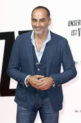 Navid Negabhan bei der Premiere des Kinofilms Unsere Zeit ist jetzt im CineStar Sony Center. Berlin, 27.09.2016 Foto:xS.xGabschx xFuturexImage
