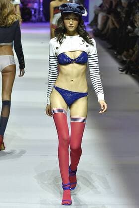 211889 Marineau Starface 2016-09-27 Paris France Etam, spring-summer 2017 Paris, France Paris Fashion week. Defile Etam Pret-a-porter spring-summer 2017 Editorial Use Only _sans_perso  Copyright: xMarineaux STAR_211889_019