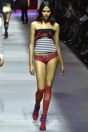 211889 Marineau Starface 2016-09-27 Paris France Etam, spring-summer 2017 Paris, France Paris Fashion week. Defile Etam Pret-a-porter spring-summer 2017 Editorial Use Only _sans_perso  Copyright: xMarineaux STAR_211889_020