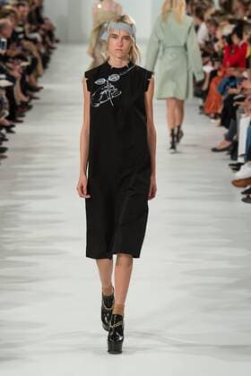 211894 Marineau Starface 2016-09-28 Paris France Paris Fashion week. Defile Maison Margiela Pret-a-porter printemps-ete 2017 Maison Margiela , spring -summer 2017 Paris, France Paris Fashion week. Defile Maison Margiela Ready to wear spring-summer 2017 Editorial Use Only _sans_perso  Copyright: xMarineaux STAR_211894_002