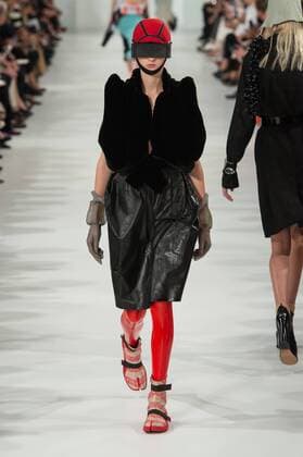 211894 Marineau Starface 2016-09-28 Paris France Paris Fashion week. Defile Maison Margiela Pret-a-porter printemps-ete 2017 Maison Margiela , spring -summer 2017 Paris, France Paris Fashion week. Defile Maison Margiela Ready to wear spring-summer 2017 Editorial Use Only _sans_perso  Copyright: xMarineaux STAR_211894_009