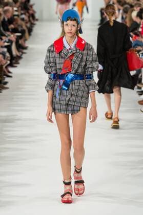 211894 Marineau Starface 2016-09-28 Paris France Paris Fashion week. Defile Maison Margiela Pret-a-porter printemps-ete 2017 Maison Margiela , spring -summer 2017 Paris, France Paris Fashion week. Defile Maison Margiela Ready to wear spring-summer 2017 Editorial Use Only _sans_perso  Copyright: xMarineaux STAR_211894_014