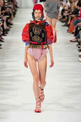 211894 Marineau Starface 2016-09-28 Paris France Paris Fashion week. Defile Maison Margiela Pret-a-porter printemps-ete 2017 Maison Margiela , spring -summer 2017 Paris, France Paris Fashion week. Defile Maison Margiela Ready to wear spring-summer 2017 Editorial Use Only _sans_perso  Copyright: xMarineaux STAR_211894_016