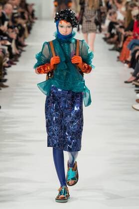 211894 Marineau Starface 2016-09-28 Paris France Paris Fashion week. Defile Maison Margiela Pret-a-porter printemps-ete 2017 Maison Margiela , spring -summer 2017 Paris, France Paris Fashion week. Defile Maison Margiela Ready to wear spring-summer 2017 Editorial Use Only _sans_perso  Copyright: xMarineaux STAR_211894_020
