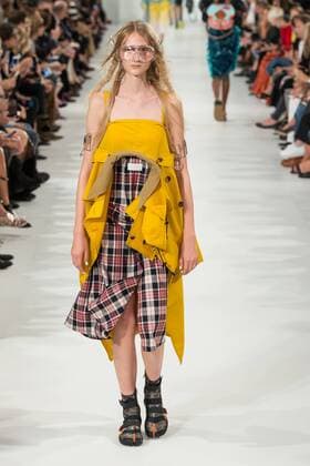 211894 Marineau Starface 2016-09-28 Paris France Paris Fashion week. Defile Maison Margiela Pret-a-porter printemps-ete 2017 Maison Margiela , spring -summer 2017 Paris, France Paris Fashion week. Defile Maison Margiela Ready to wear spring-summer 2017 Editorial Use Only _sans_perso  Copyright: xMarineaux STAR_211894_028