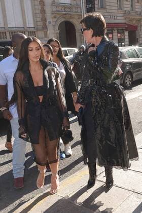 211897 Jones Smith Starface 2016-09-28 Paris France Kim Kardashian a Paris pour la Fashion Week Kim Kardashian is in Paris for Paris Fashion Week. Kardashian, Kim  Copyright: xJonesxSmithx STAR_211897_005
