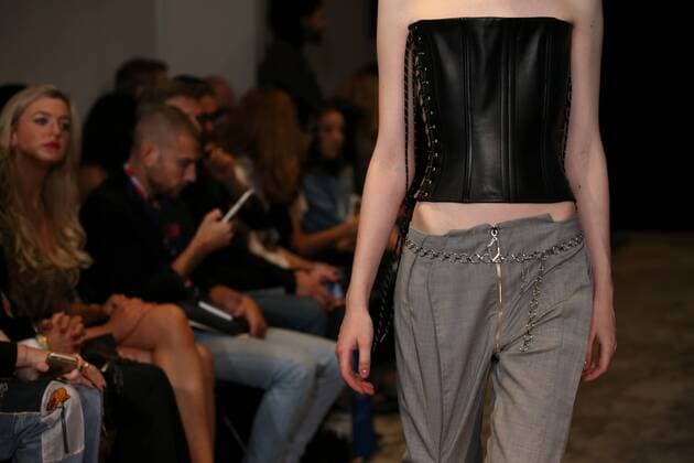 A model takes to the catwalk during the presentation of Ann Sophie Madsen s show as part of the Spring-Summer 2017 Paris Fashion Week on September 28, 2016.  PAR20160928103 MAYAxVIDON-WHITE