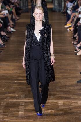 211899 Marineau Starface 2016-09-28 Paris France Paris Fashion week. Pret-a-porter printemps-ete 2017. Defile Lanvin. Paris Fashion week. Ready-to-wear spring-summer 2017 Lanvin Defile Lanvin , spring -summer 2017 Paris, France Editorial Use Only _sans_perso  Copyright: xMarineaux STAR_211899_040