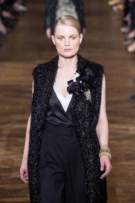 211899 Marineau Starface 2016-09-28 Paris France Paris Fashion week. Pret-a-porter printemps-ete 2017. Defile Lanvin. Paris Fashion week. Ready-to-wear spring-summer 2017 Lanvin Defile Lanvin , spring -summer 2017 Paris, France Editorial Use Only _sans_perso  Copyright: xMarineaux STAR_211899_041