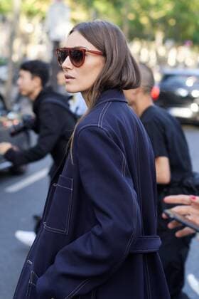 Paris Fashion Week - Dries van Noten - Ankunft der Gäste France: Dries Van Noten Guests arrive for the Rochas Spring Summer 17 Collection runway show during Paris Fashion Week. FOR EDITORIAL USE ONLY.Pacific Press Agency  HughxPeterswald