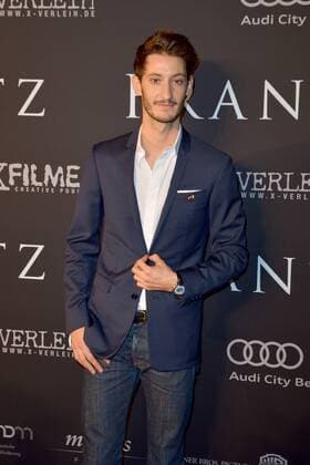 Filmpremiere FRANTZ Pierre Niney Ankunft Deutschlandpremiere FRANTZ, KIno Delphi Filmpalast in Berlin am 28.09.2016