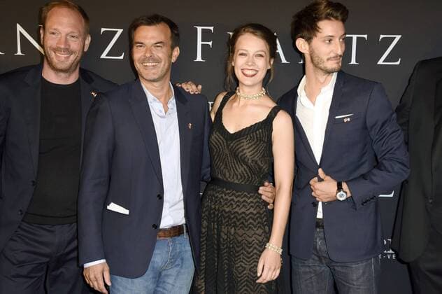 Johann von Bülow, Francois Ozon, Paula Beer und Pierre Niney bei der Premiere des Kinofilms Frantz im Delphi Filmpalast. Berlin, 28.09.2016 Foto:xFredericx xFuturexImage
