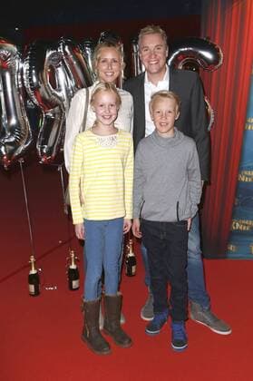 Uli Pingel mit Familie bei der Premiere des neuen Programms vom Zirkus Charles Knie auf der Horner Rennbahn. Hamburg, 28.09.2016 Foto:xgbrcix xFuturexImage
