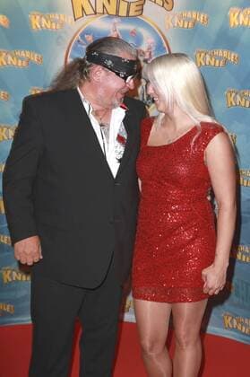 Kalle Haverland mit Begleitung Malina bei der Premiere des neuen Programms vom Zirkus Charles Knie auf der Horner Rennbahn. Hamburg, 28.09.2016 Foto:xgbrcix xFuturexImage