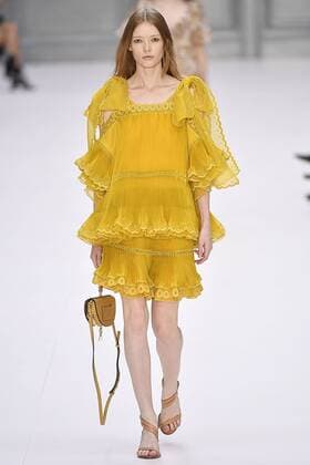 211953 Marineau Starface 2016-09-29 Paris France Paris Fashion week. Pret-a-porter printemps-ete 2017. Defile Chloe. Chloe, spring-summer 2017 Paris, France Paris Fashion week. Ready-to-wear spring-summer 2017 Defile Chloe Editorial Use Only _sans_perso  Copyright: xMarineaux STAR_211953_031