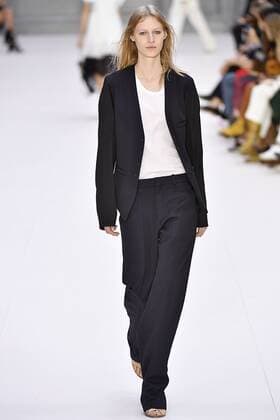 211953 Marineau Starface 2016-09-29 Paris France Paris Fashion week. Pret-a-porter printemps-ete 2017. Defile Chloe. Chloe, spring-summer 2017 Paris, France Paris Fashion week. Ready-to-wear spring-summer 2017 Defile Chloe Editorial Use Only _sans_perso  Copyright: xMarineaux STAR_211953_048